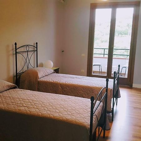 B&B Sophia Santa Sofia d'Epiro Bagian luar foto